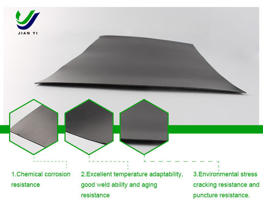 مشروع البيئة HDPE غشاء جيوممبراني ناعم مقاوم للحمض والقلي 700٪ إطالة عند الكسر 0.3mm 3.0mm سمك