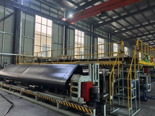 الكربون الأسود 2.0-3.0% HDPE غشاء الجيوممبرانية المنسوجة لمنع المواد الضارة في تخزين التوابل