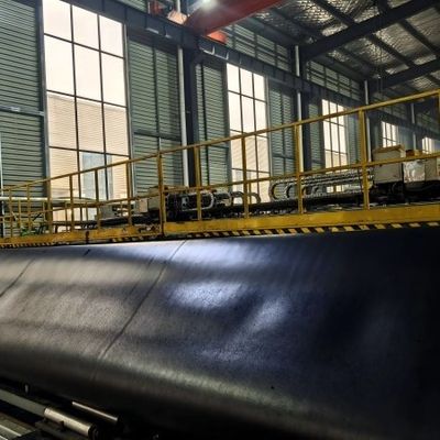 البناء السهل وضع المنحدر النسيجية مضادة للنزلق غيوممبرانة 1.0mm-2.5mm لاحتواء النفايات