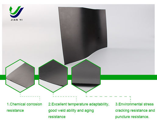 غشاء الجيومبران النظيف HDPE ذو الشفافية المنخفضة للغاية مع مقاومة التآكل الكيميائي و 700 ٪ إطالة للبحيرات الألغام