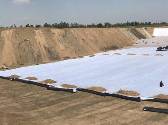 بناء الطرق النسيج الجيولوجي غير المنسوج تعزيز دائم مع أداء متفوق وطول تصميم الألياف الطويلة 50m-200m