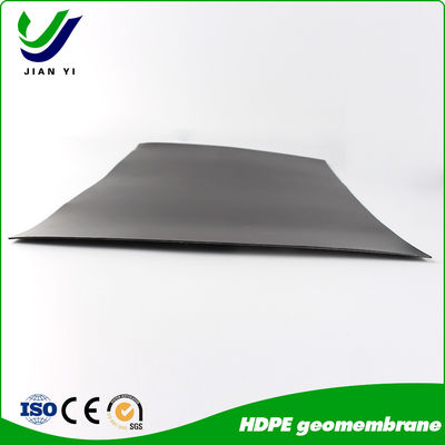 المقاومة الكيميائية الممتازة HDPE Geomembrane لتثبيت لحام الوتين الساخن في مشاريع بركة ضبط اللمعان