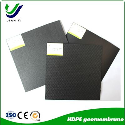 حاجز مقاوم للماء من الغشاء الأرضي البولي إيثيلين عالي الكثافة أملس HDPE لإحكام إغلاق البرك ومدافن النفايات