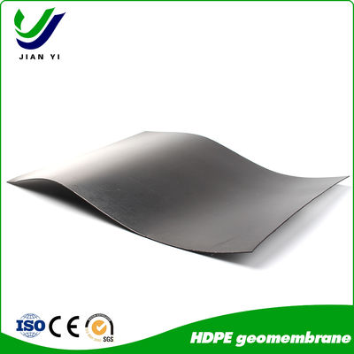 المقاومة الكيميائية الممتازة HDPE Geomembrane لتثبيت لحام الوتين الساخن في مشاريع بركة ضبط اللمعان